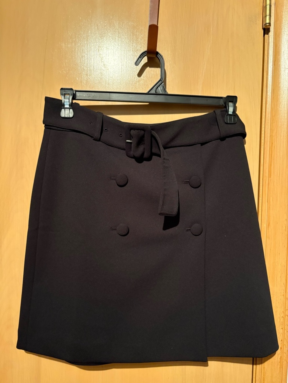 Boden Black Mini Wrap Around Skirt with Buttons and Lined Women’s Size 8 EUC